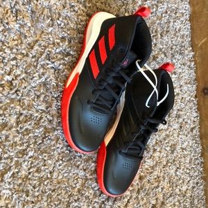 Adidas Sneakers Boys Size 5